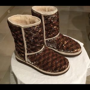 Ugg Shoes | Ugg Classic Short Boots Sparkle Sequins 3353 Champagne Size 6. No BOX. | Color: Brown/Silver | Size: 6 | Pm-26267683's Closet